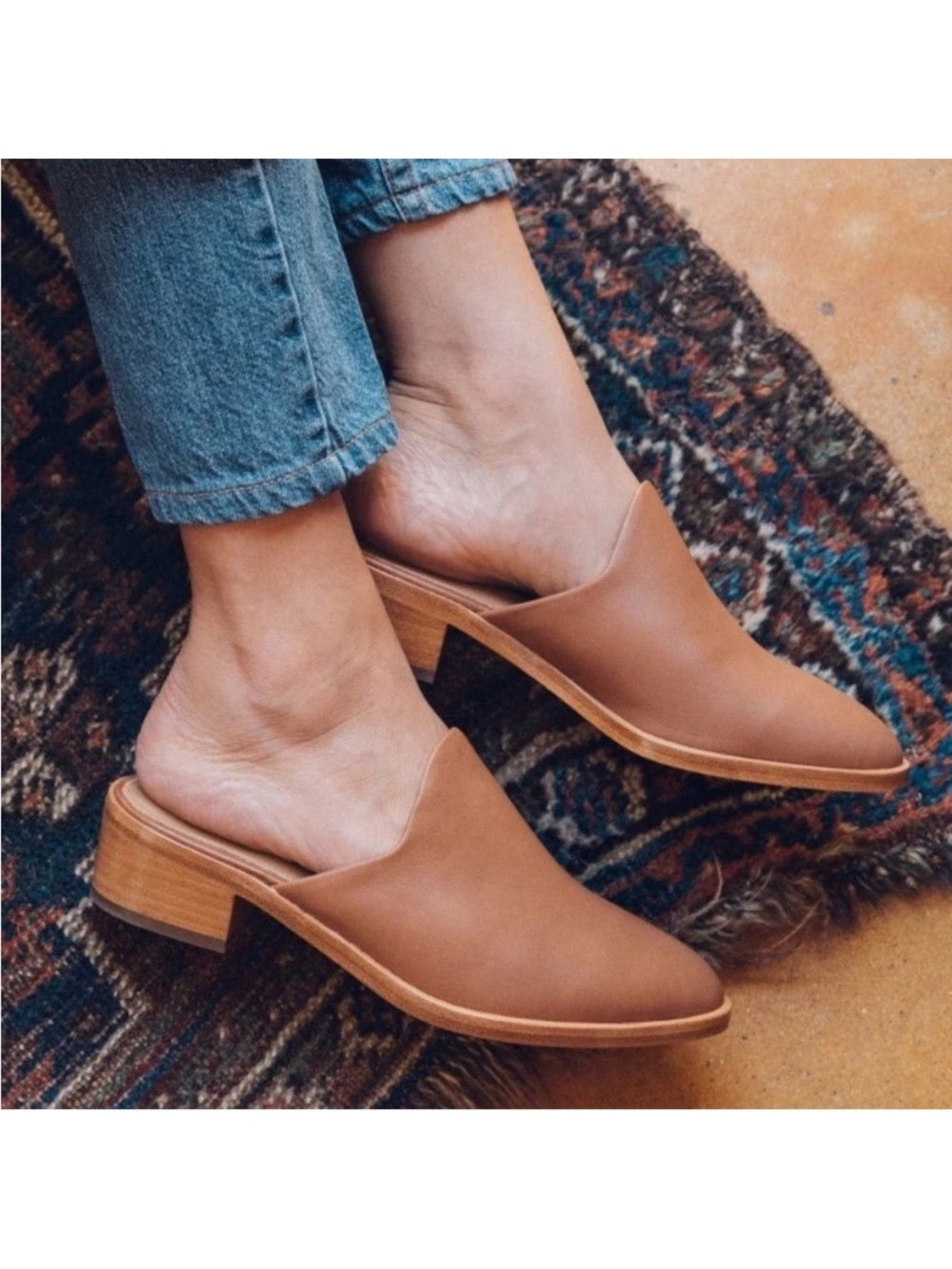 Soludos Venetian Mule in Tan
Leather , size 8